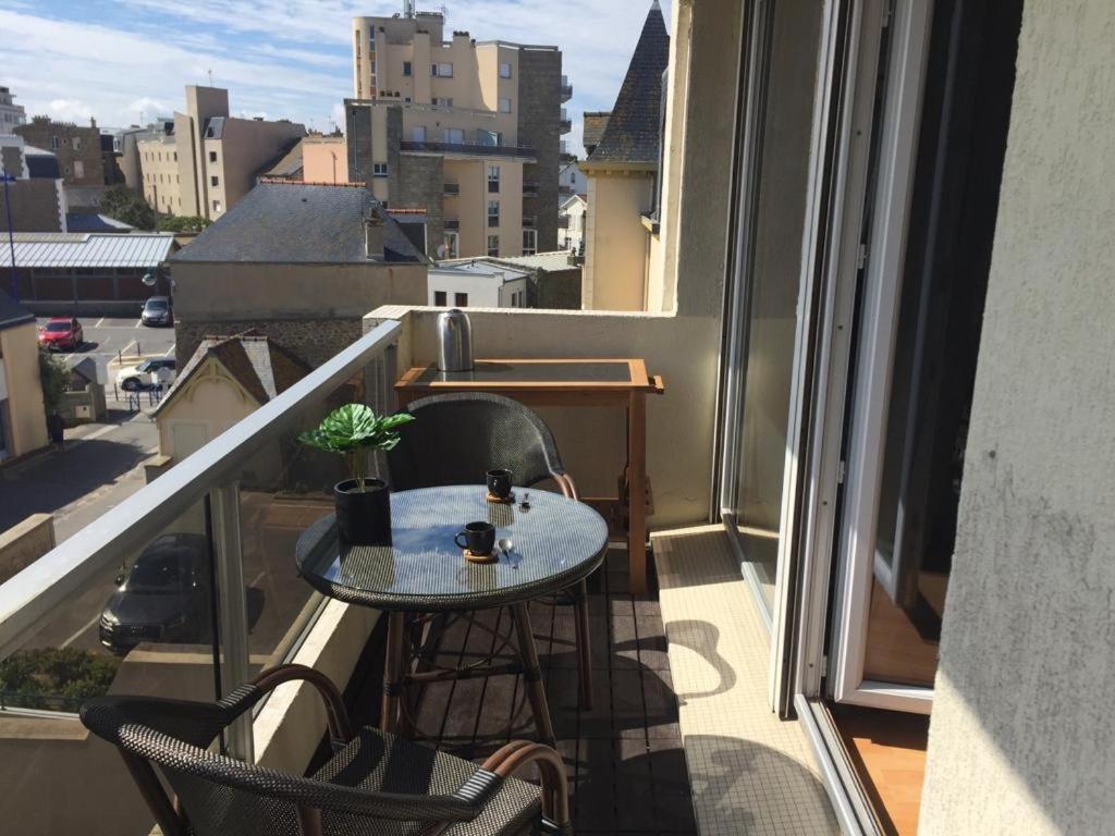 Appartement les pieds dans l'eau - Résidence sur la plage Saint-Malo Esterno foto